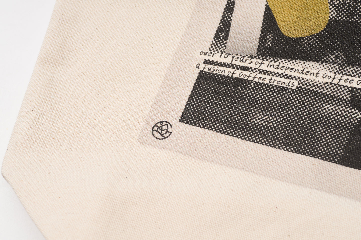 UNIQLO X GREEN HOUSE “GREEN HOUSE HOURS” PAPER BAG