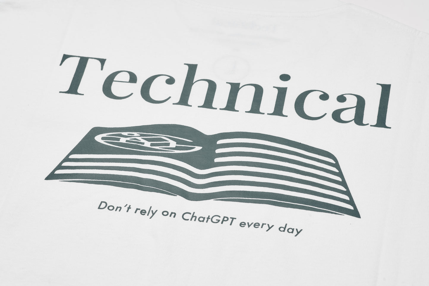 TECHNICAL Knowledge Series – Multicolour White Tee
