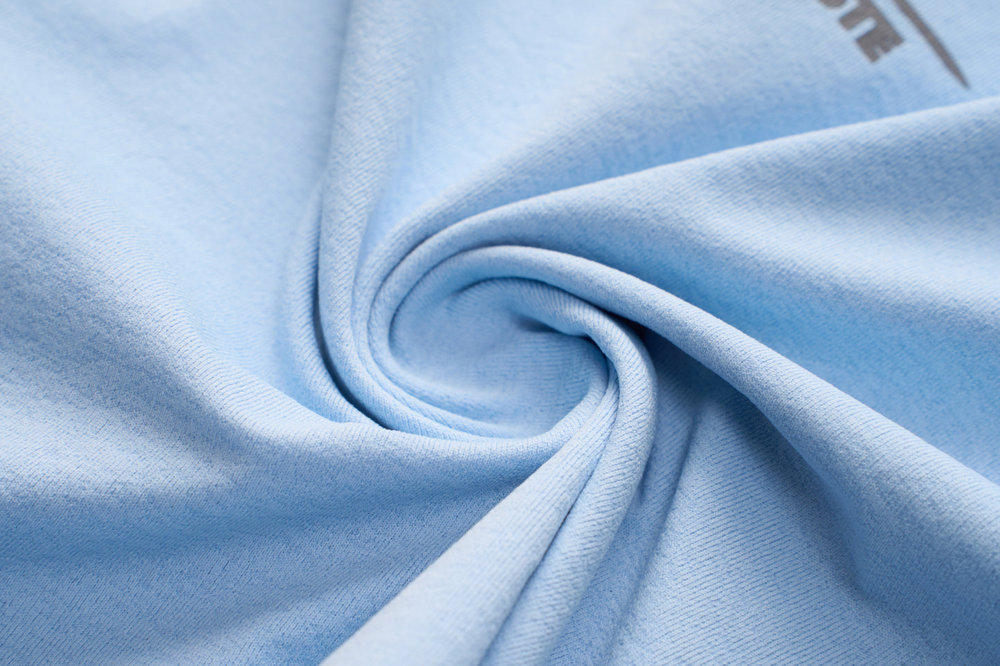 So Lit Quick-Dry Reveal T-Shirt SKY BLUE
