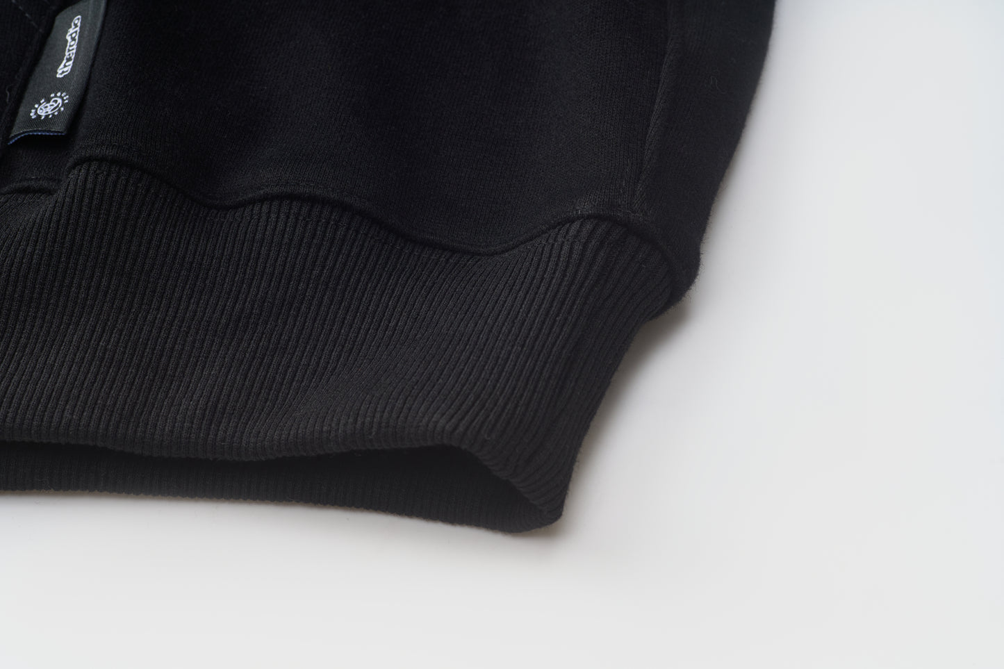 THE ARTISTE DRAGON HEAD HOODED-BLACK