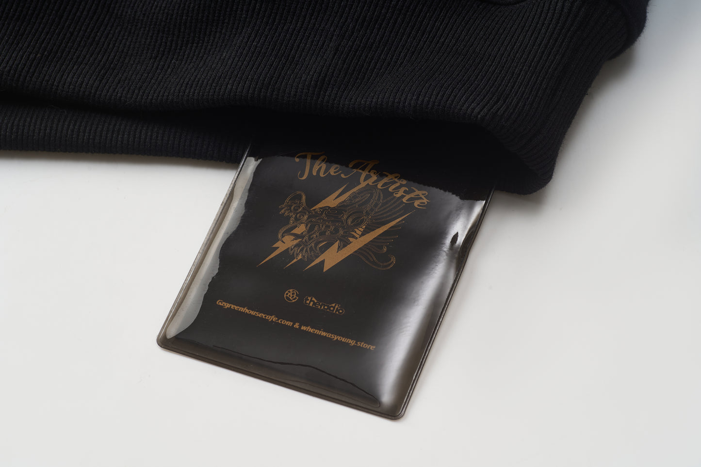 THE ARTISTE DRAGON HEAD HOODED-BLACK