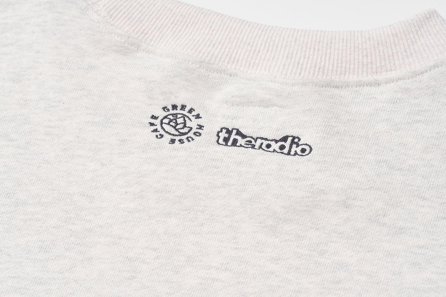 THE ARTISTE STANDARD CREWNECK — HEATHER GREY