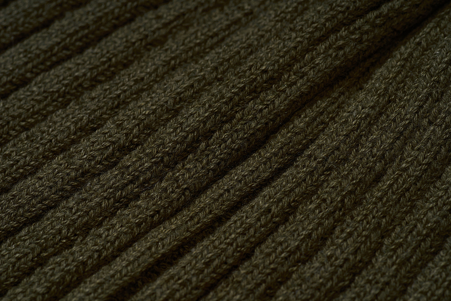 THE ARTISTE Knit Beanie — Custom-Dyed Yarn Army Green