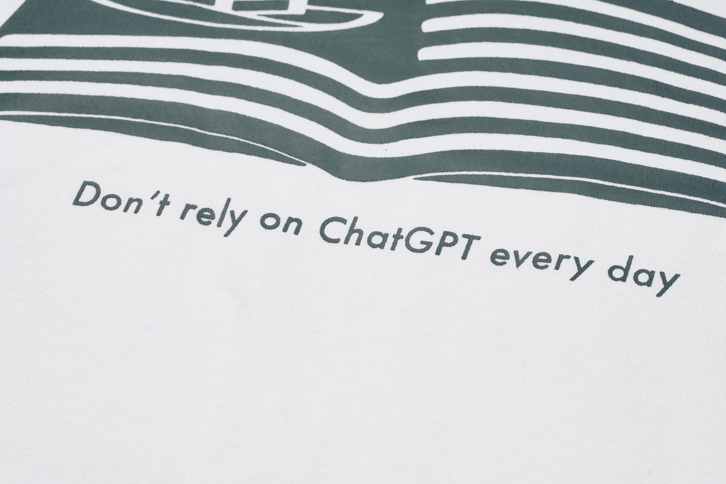 TECHNICAL Knowledge Series – Multicolour White Tee