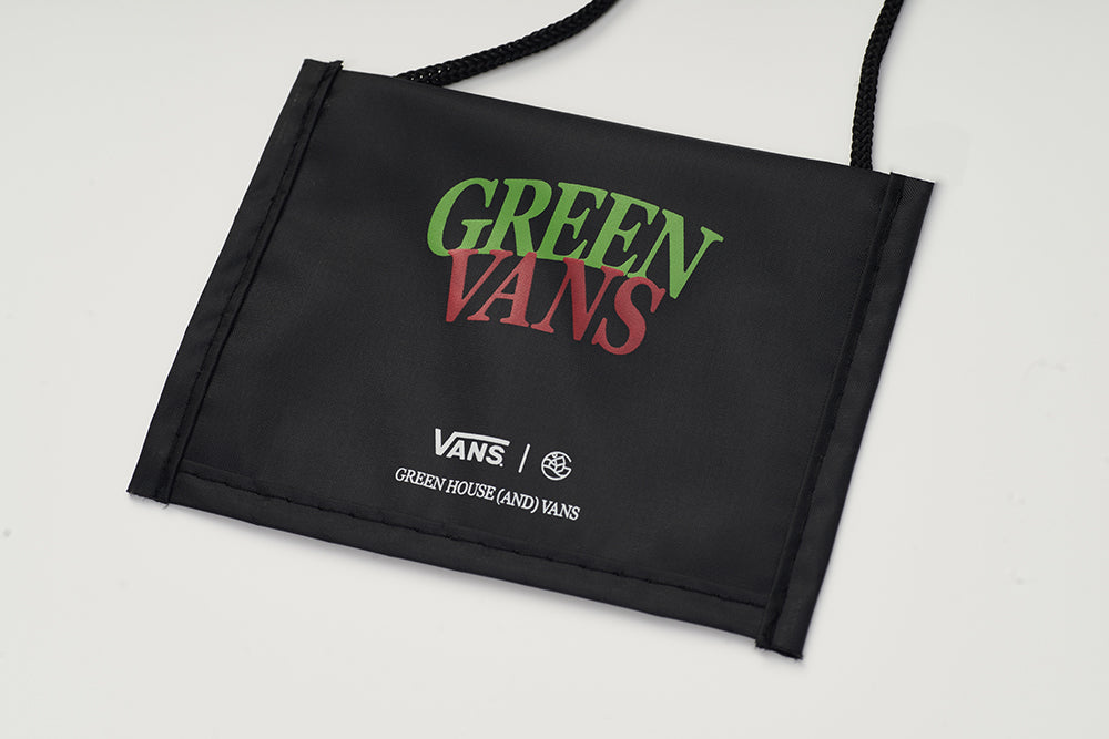 GREEN HOUSE “GREEN VANS” Series Black Waterproof ID Card Holder