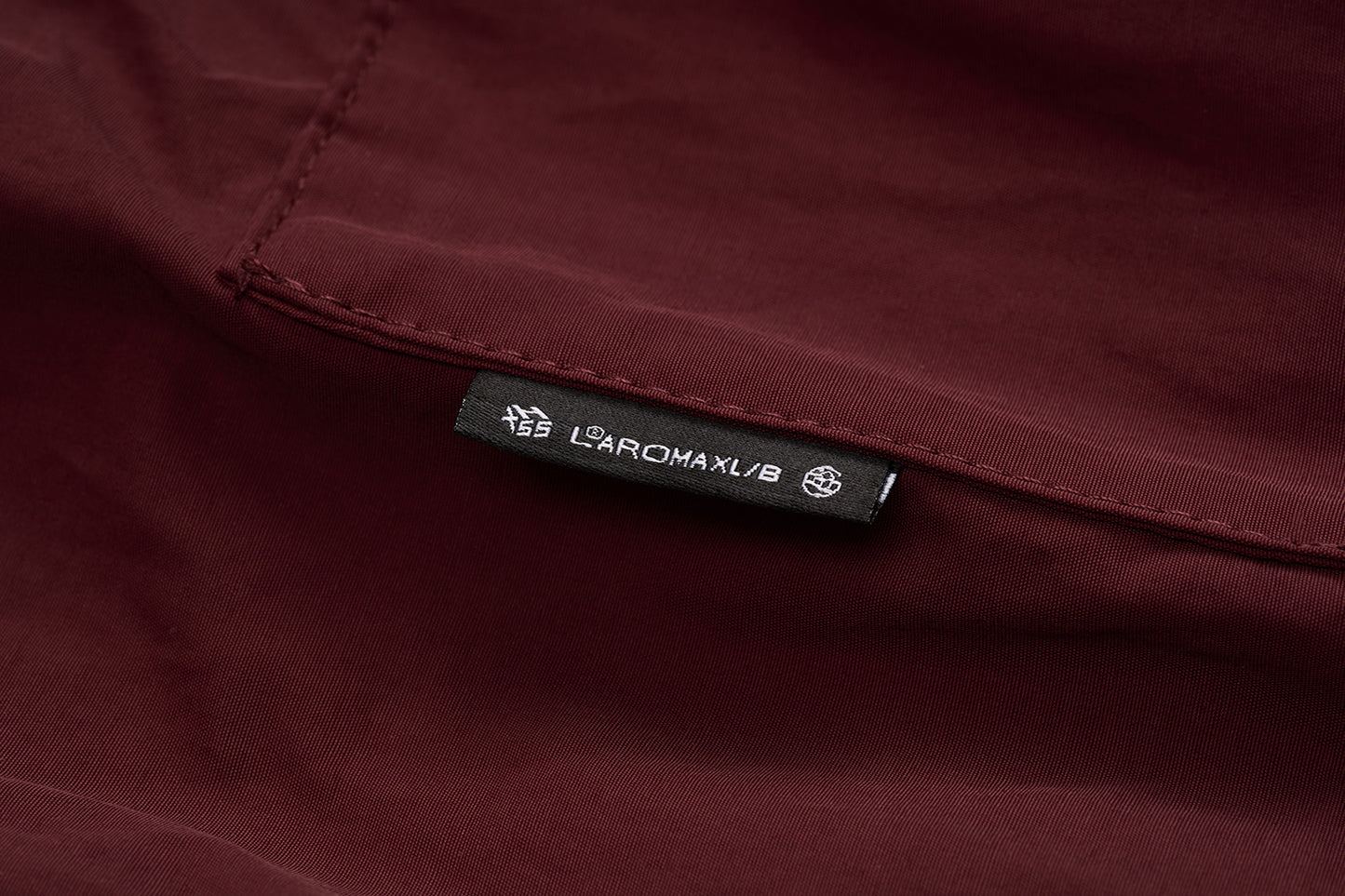 Mizuno Sportstyle and WELL DONE Present “OLD FORM, NEW FEEL”  Half-Zip Windbreaker — Burgundy
