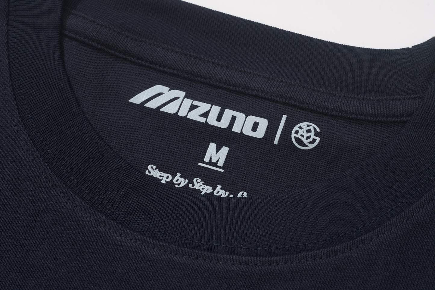 GREENHOUSE x Mizuno "Step by Step by Step" SERIES PRINT TEE BLUE