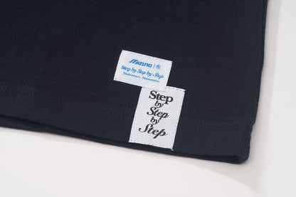 GREENHOUSE x Mizuno "Step by Step by Step" SERIES PRINT TEE BLUE