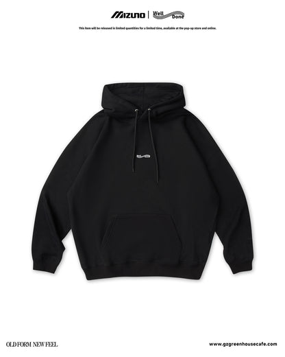 Mizuno Sportstyle and WELL DONE Present “OLD FORM, NEW FEEL” HOODIE-BLACK